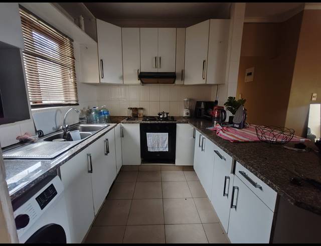 3 BEDROOM FLAT TO LET IN SOUTHGATE